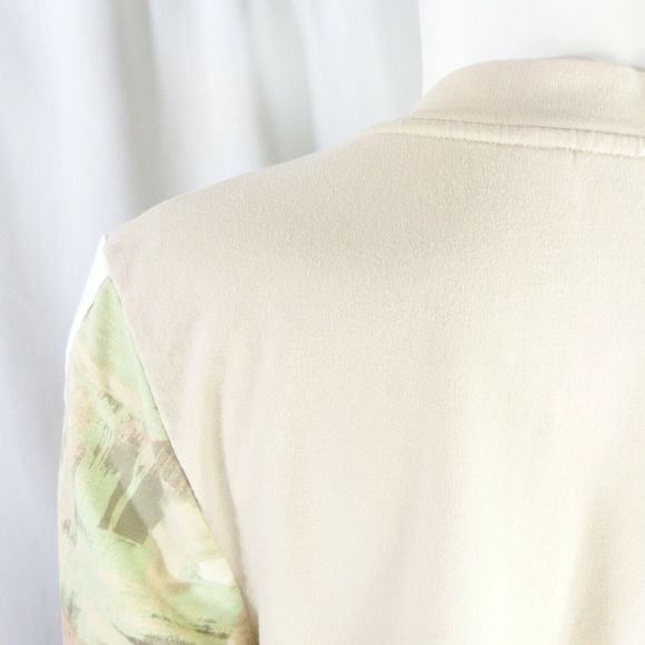 Denim & Co. Active Bomber Jacket with Print Detail NEW STONE 1X A354160 - Picture 4 of 8